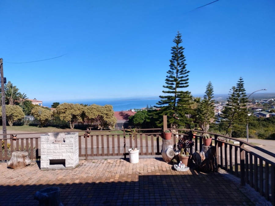 4 Bedroom Property for Sale in Dana Bay Western Cape